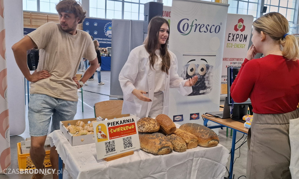 Na targach pracy i edukacji w Brodnicy [ZDJĘCIA]