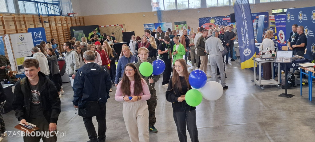 Na targach pracy i edukacji w Brodnicy [ZDJĘCIA]