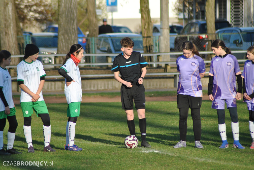 Udana inauguracja młodziczek UKS Gol w Toruniu