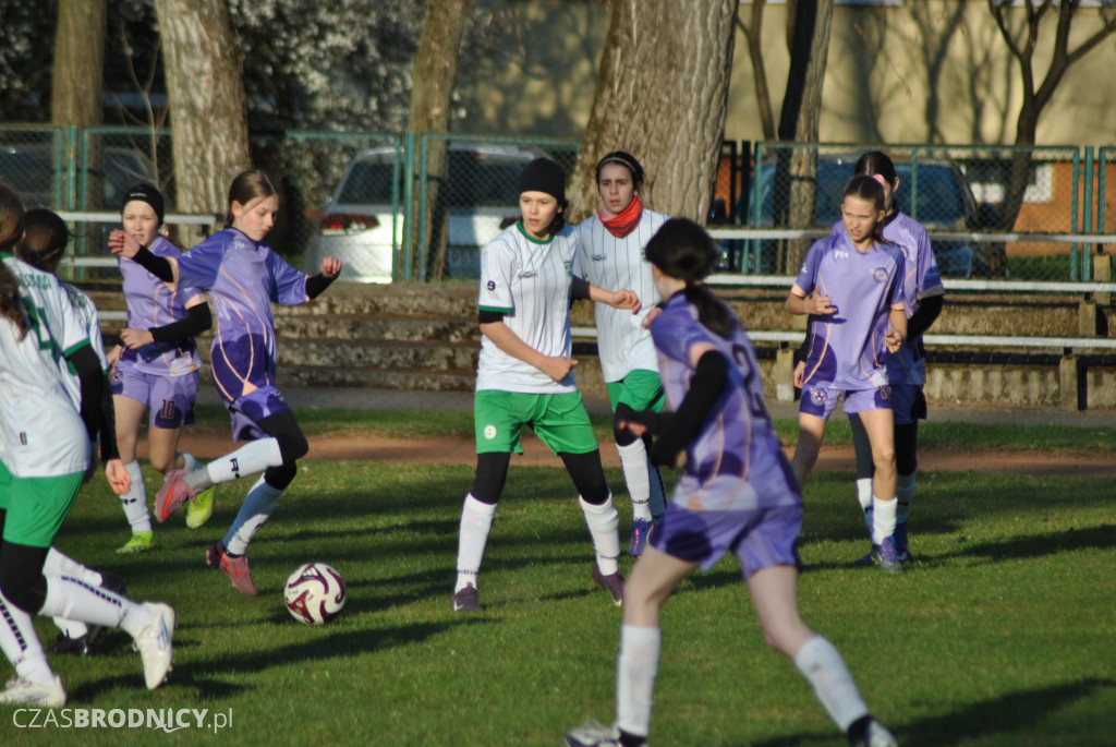 Udana inauguracja młodziczek UKS Gol w Toruniu