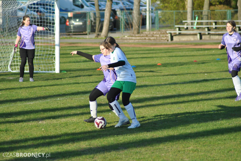 Udana inauguracja młodziczek UKS Gol w Toruniu