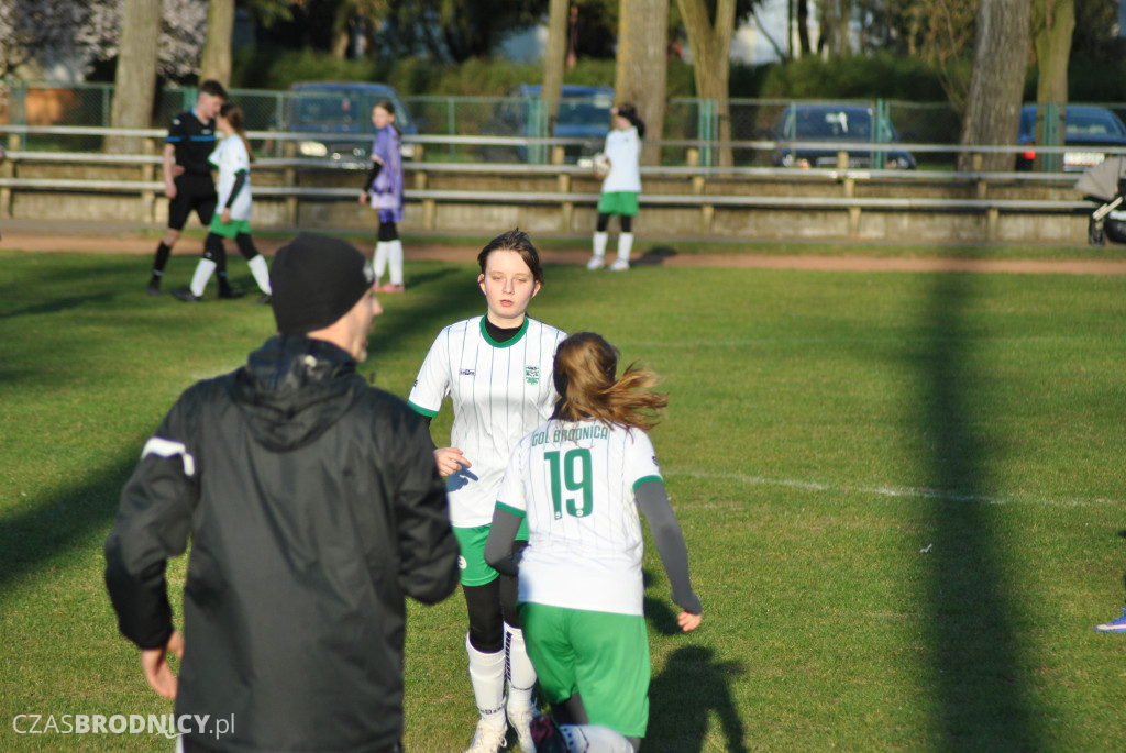 Udana inauguracja młodziczek UKS Gol w Toruniu