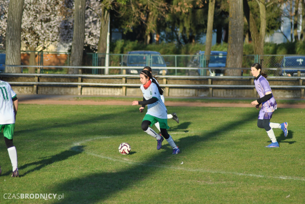 Udana inauguracja młodziczek UKS Gol w Toruniu