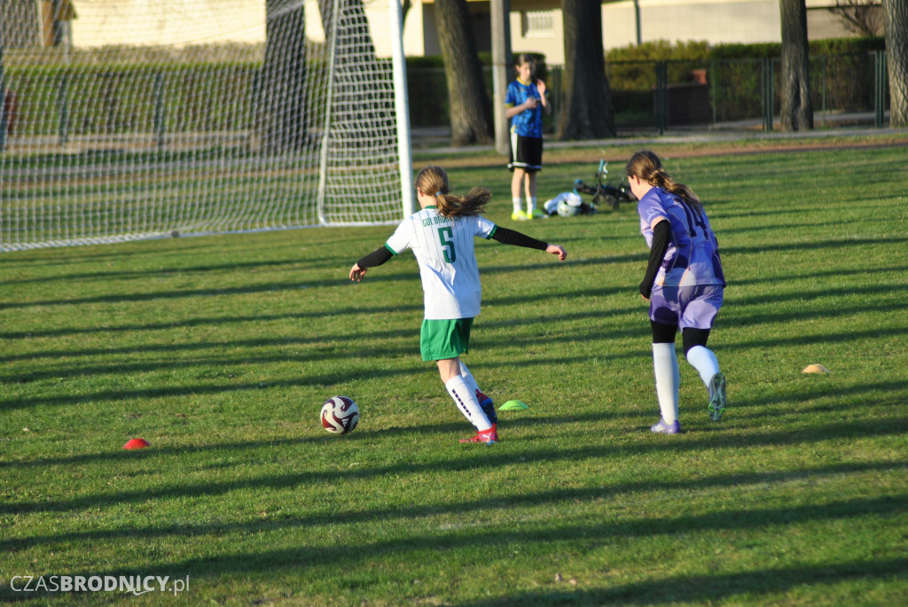Udana inauguracja młodziczek UKS Gol w Toruniu