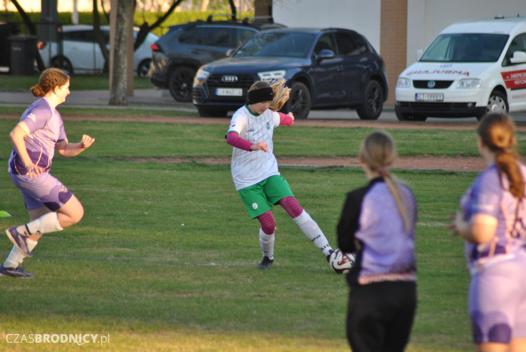 Udana inauguracja młodziczek UKS Gol w Toruniu