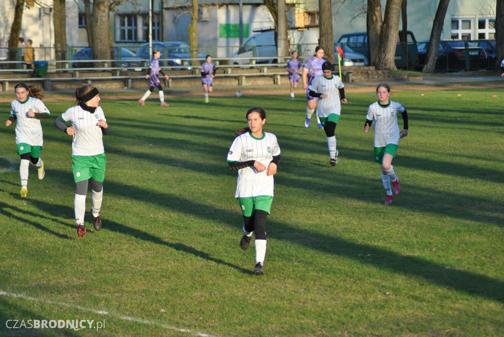 Udana inauguracja młodziczek UKS Gol w Toruniu