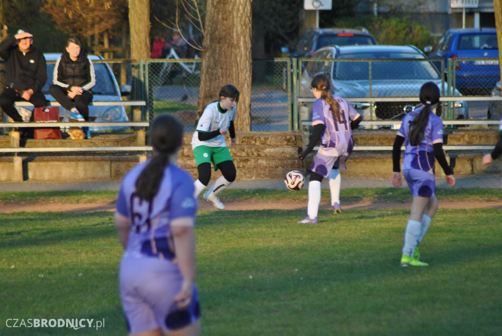 Udana inauguracja młodziczek UKS Gol w Toruniu