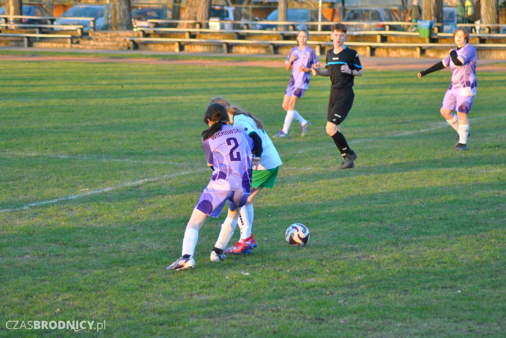 Udana inauguracja młodziczek UKS Gol w Toruniu
