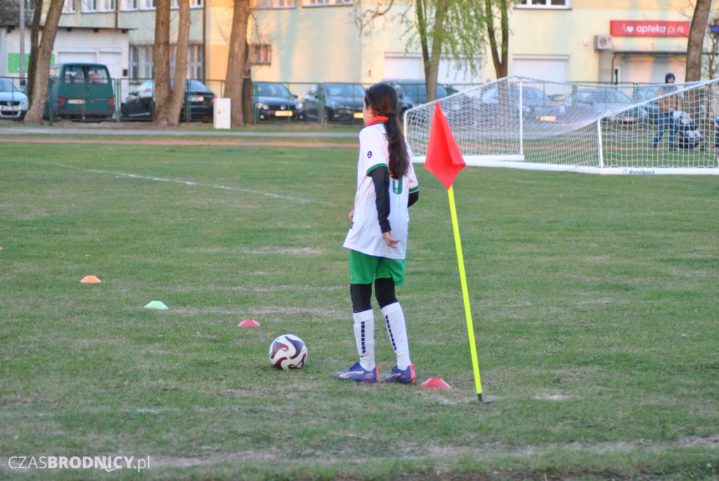 Udana inauguracja młodziczek UKS Gol w Toruniu