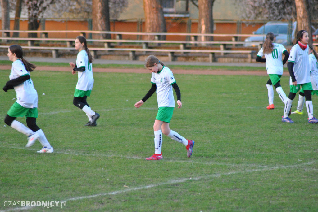 Udana inauguracja młodziczek UKS Gol w Toruniu