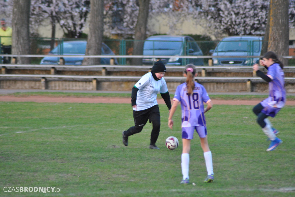 Udana inauguracja młodziczek UKS Gol w Toruniu
