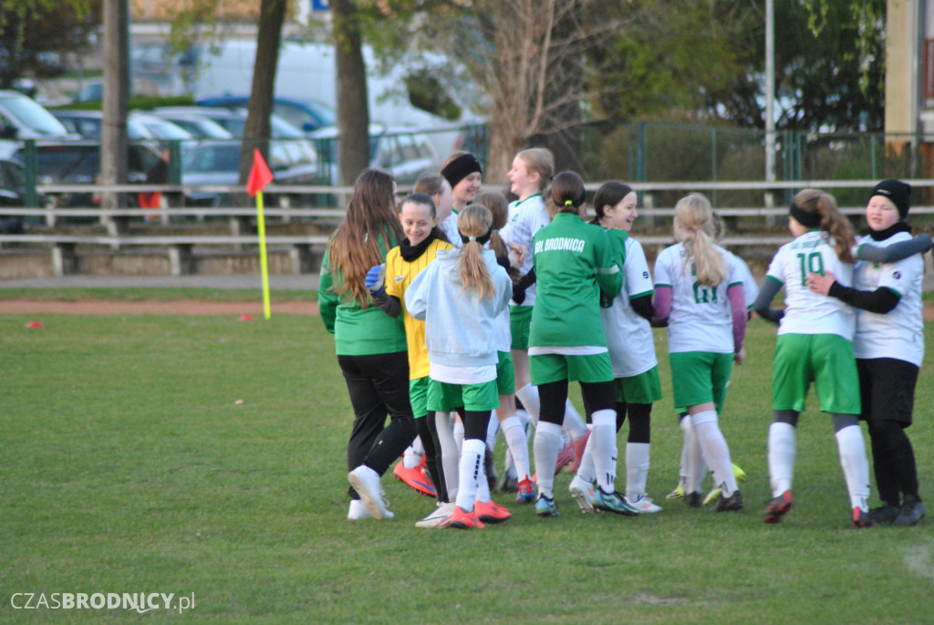 Udana inauguracja młodziczek UKS Gol w Toruniu