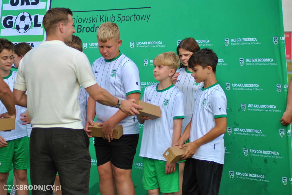 Zielono-białe święto dzieci na brodnickim stadionie