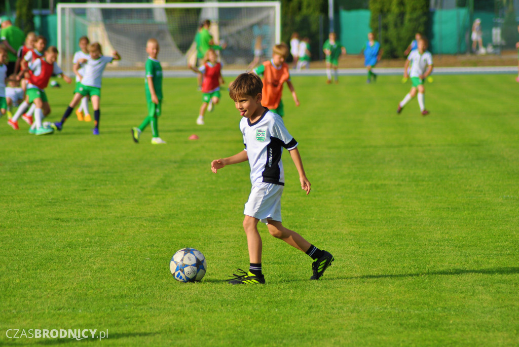 Zielono-białe święto dzieci na brodnickim stadionie