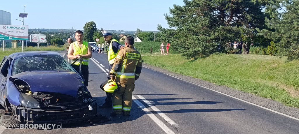 Czołówka dwóch osobówek na ulicy Podgórnej [FOTO]