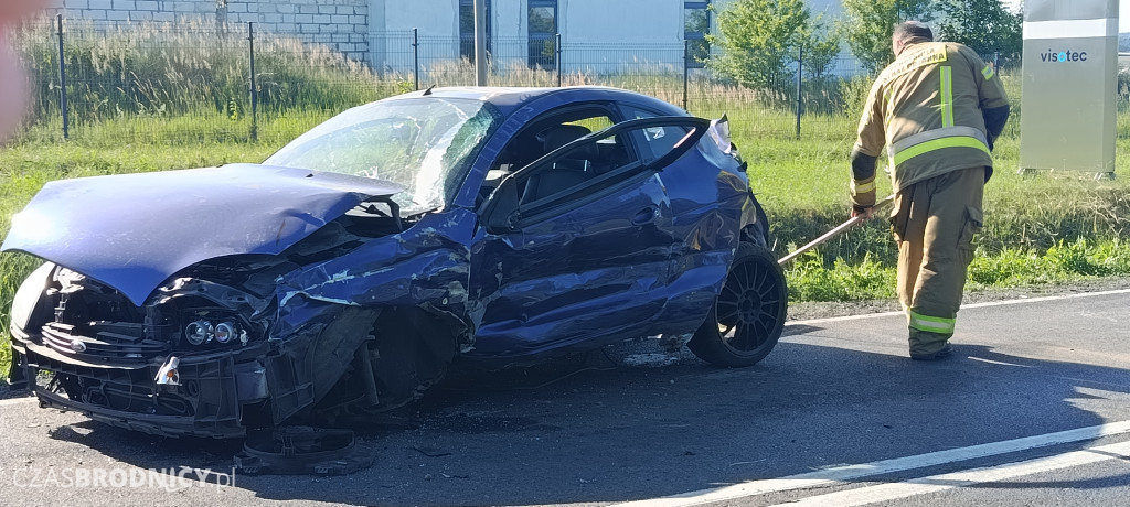 Czołówka dwóch osobówek na ulicy Podgórnej [FOTO]