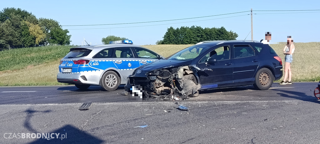 Czołówka dwóch osobówek na ulicy Podgórnej [FOTO]