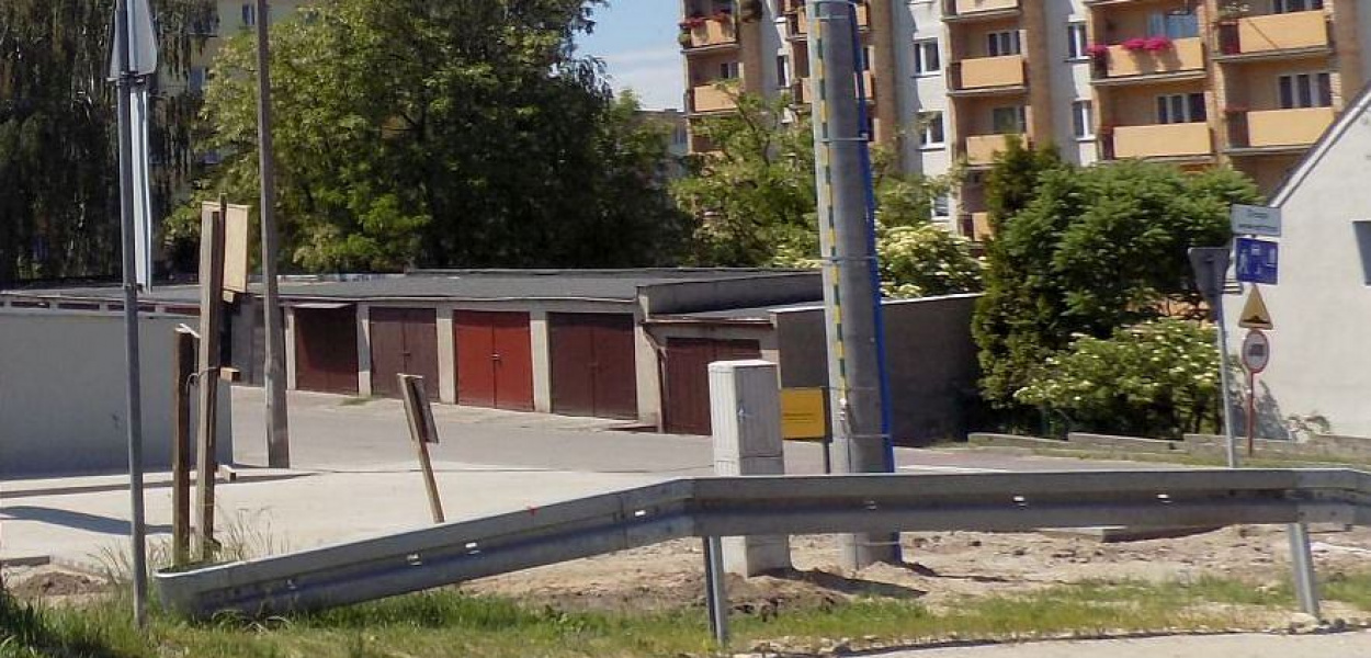 Otwarcie nowej Biedronki, choć wcześniej były protesty. "Tego nie było w umowie"