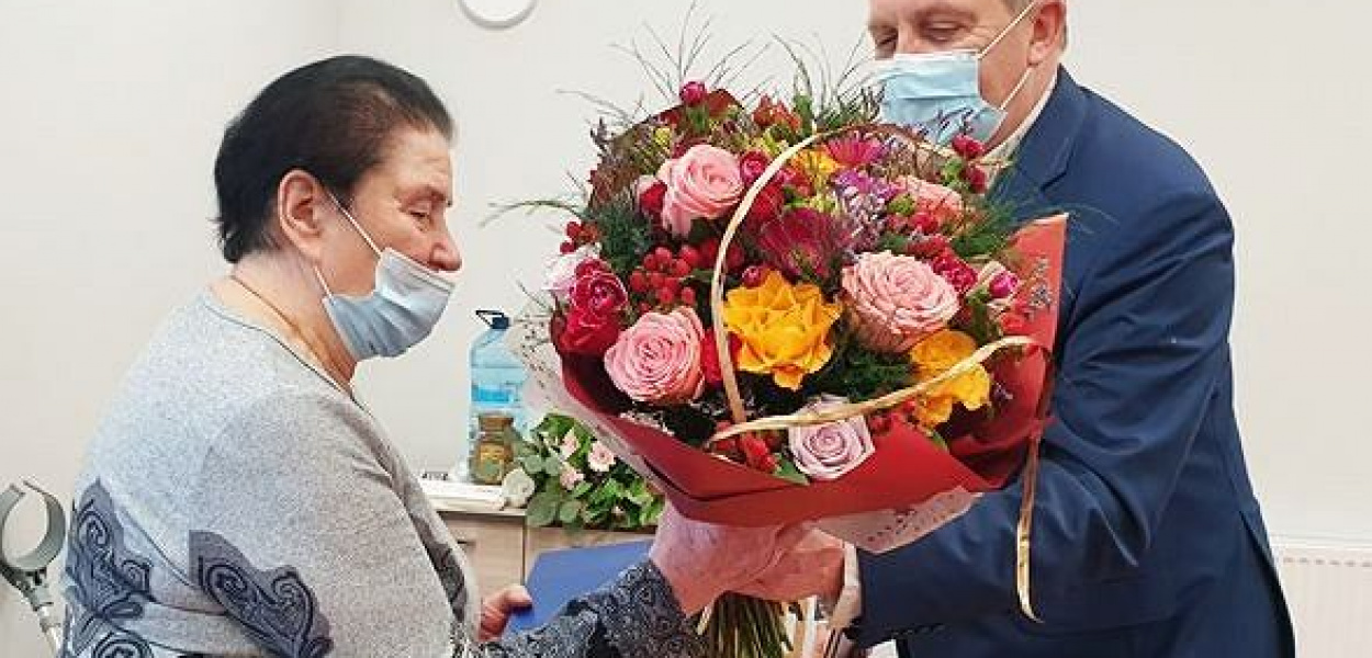 Brodnica. W wieku 87 lat lekarka skończyła pracę w brodnickim szpitalu. Były pożeg