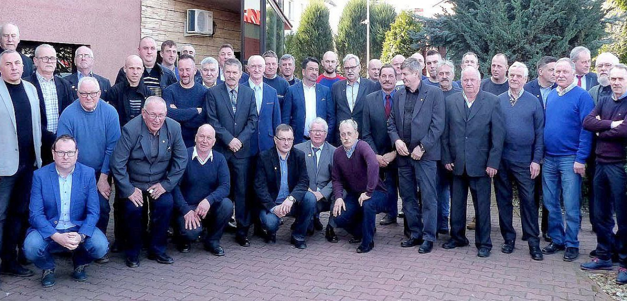 Foto (BB): Pamiątkowe zdjęcie delegatów na zebranie sprawozdawczo-wyborcze 2019