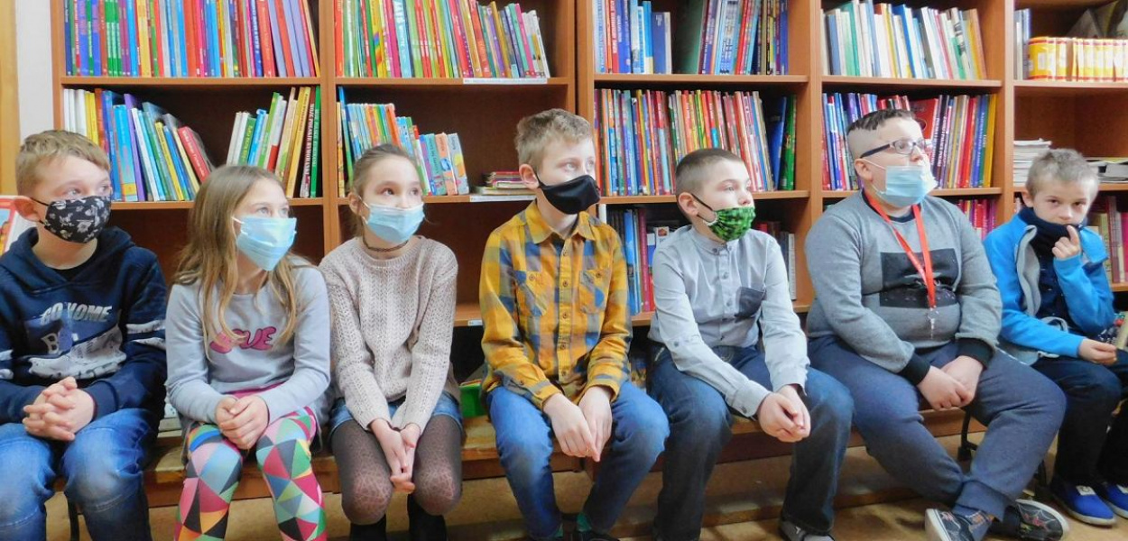 foto NADESŁANE: Drugoklasiści ze SP w Kruszynach podczas uroczystości