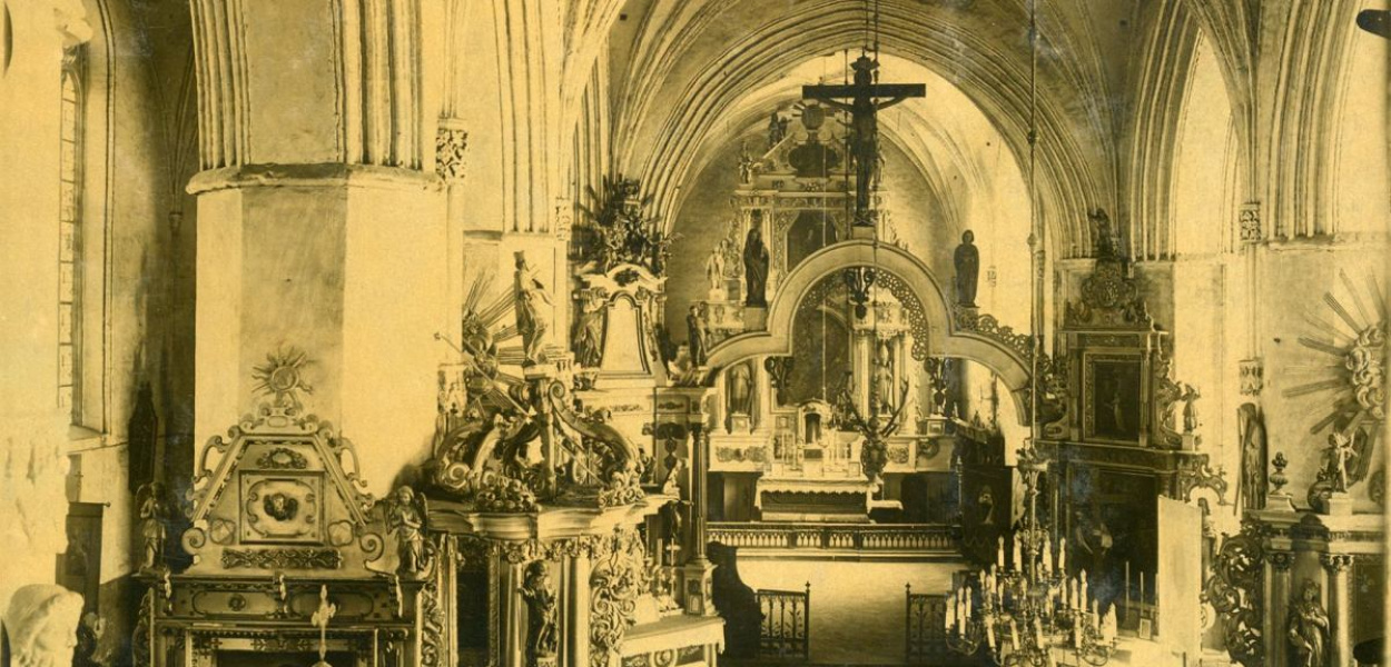 foto ARCHIWUM: Wnętrze brodnickiej fary na zdjęciu z lat dwudziestych XX wieku