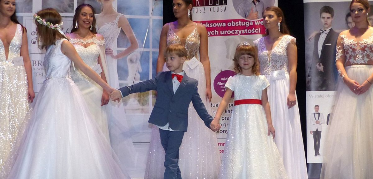 foto BB: Pokaz modelek na targach ślubnych w Brodnicy w lutym 2020 roku, a więc tuż przed pandemią.