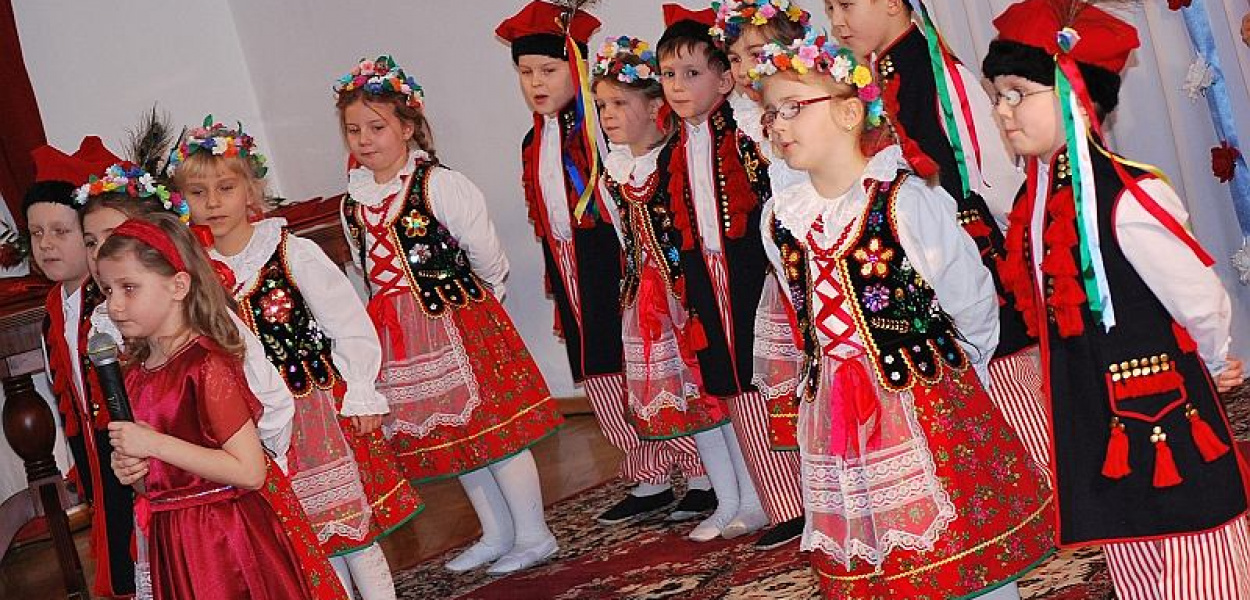 Program artystyczny przygotowały dzieci z przedszkola Marii Konopnickiej