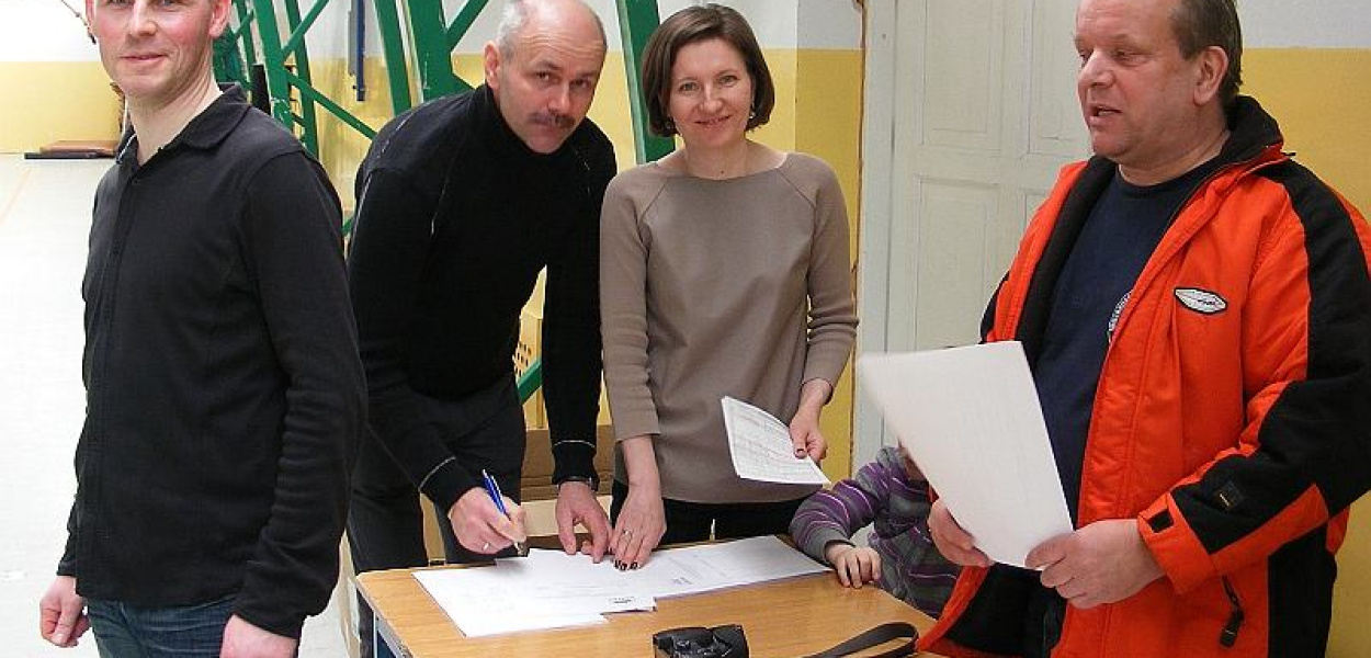 Foto: WK.:Ludzie turnieju w Górznie (od lewej): Miłosz Skarżyński, Robert Sargalski, Monika Skarżyńska i Jacek Warmiński. 