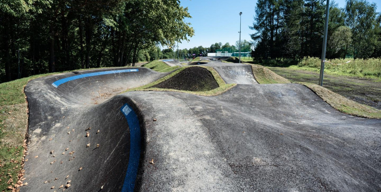 Fot. VeloProjekt: Zdjęcie poglądowe. Firma VeloProjekt pobudowała taki pumptrack w miejscowości Twardorzeczka
