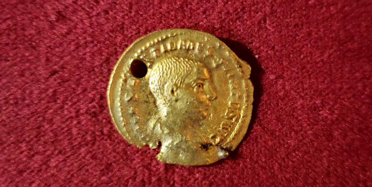 Fot. Muzeum w Brodnicy: Aureus z Adamowa