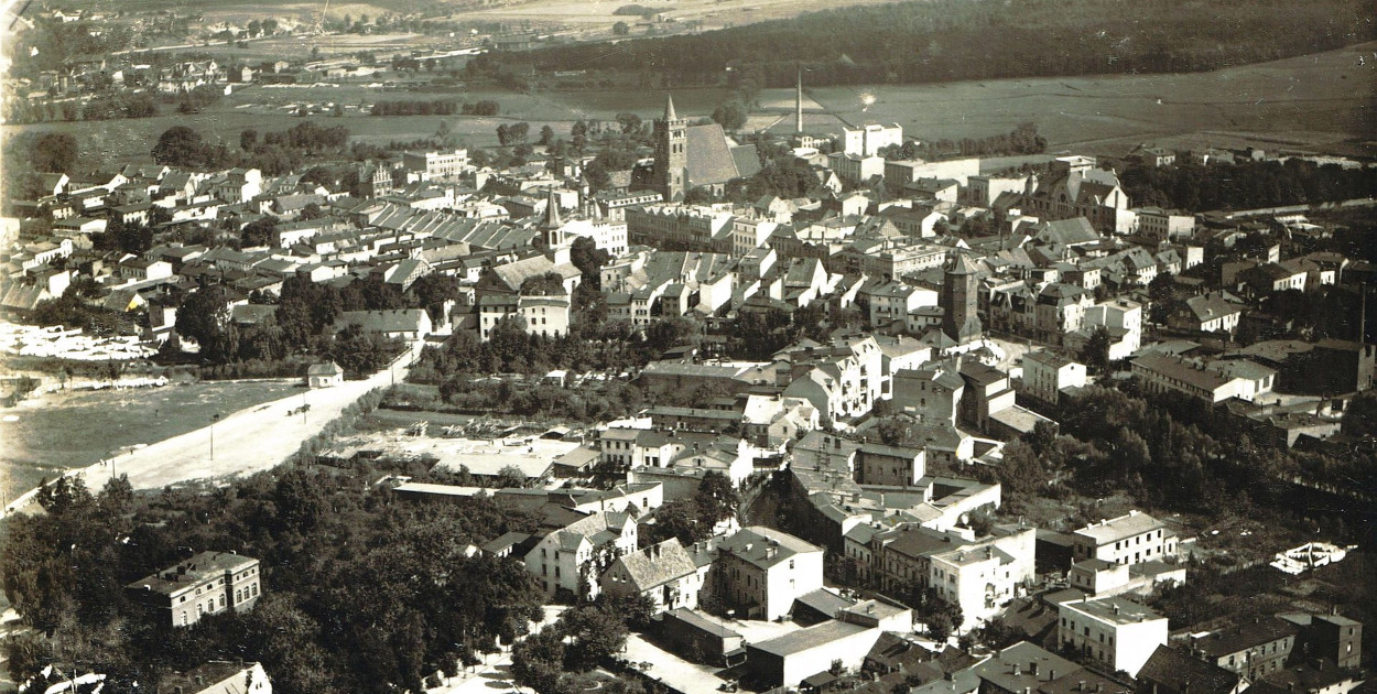 Fot. Brodnica z samolotu - rok najprawdopodobniej 1928. Zdjęcie ze zbiorów Andrzeja Michalskiego