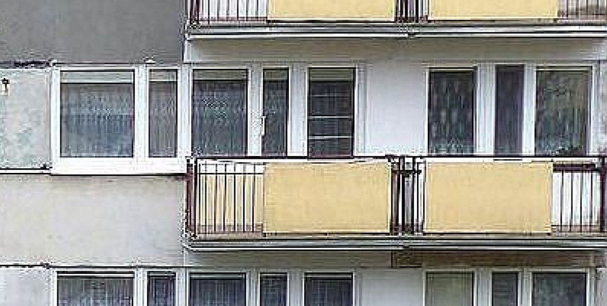 Strażacy weszli przez balkon /fot. archiwum/
