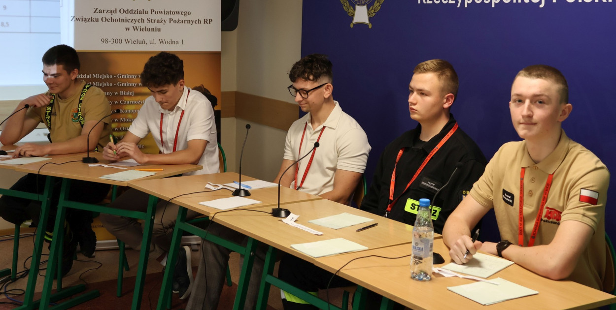 Kacper Weręgowski (w środku) podczas finału centralnego turnieju