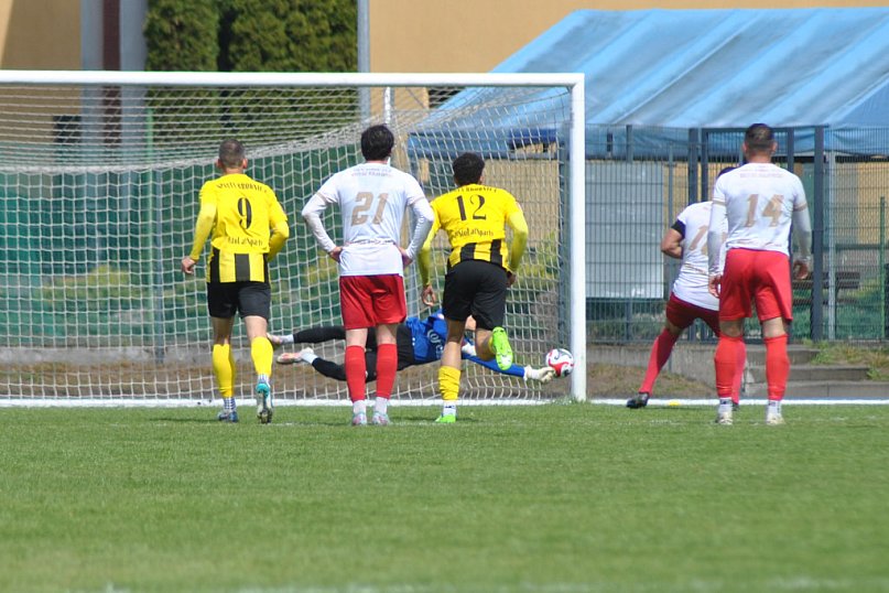 Młoda Sparta wygrywa z Łokietkiem Brześć Kujawski