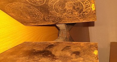 Tajemnicze szczypce sprzed stu lat znalezione na strychu-26630698