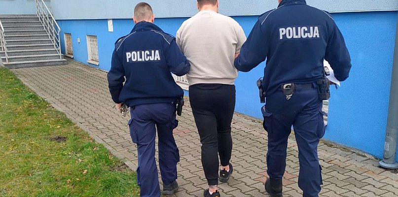 Brodnica. Podejrzane zachowanie zdradziło pasażerów volkswagena - 29315326