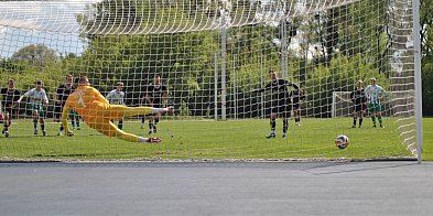 IV liga. Nerwowa końcówka i skromna wygrana zamiast kanonady [ZDJĘCIA]-29316783