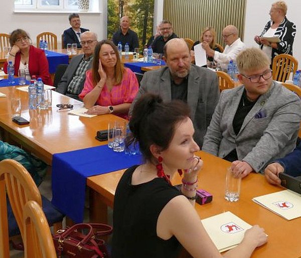 Brodnica. Blisko 230 tys. zł dla stowarzyszeń, związków, klubów i fundacji!-29317060