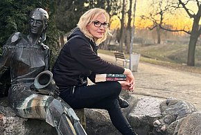 Odkryj "Białe magnolie" - powieść Ewy Lange z Brodnicy