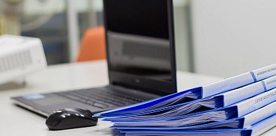 Streamer na działalności gospodarczej – jak legalnie rozliczać przychody z platfor