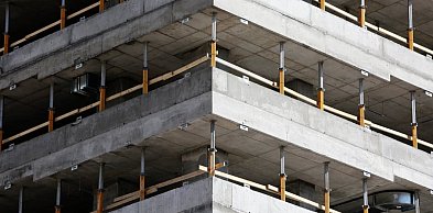 Jak uniknąć kosztownych napraw fundamentów? Rola stabilizacji gruntu w ochronie bu