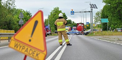 Kraksa na krajowej "15" pod Brodnicą. Interweniował śmigłowiec ratunkowy