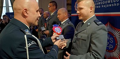 Uroczysta gala "Kryształowych Serc". Wyróżnienia dla policjantów z Brodnicy!-29318265