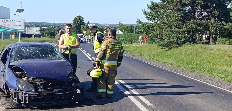 Brodnica. Kraksa na ulicy Podgórnej. Kilkadziesiąt metrów z urwanym kołem [FOTO]