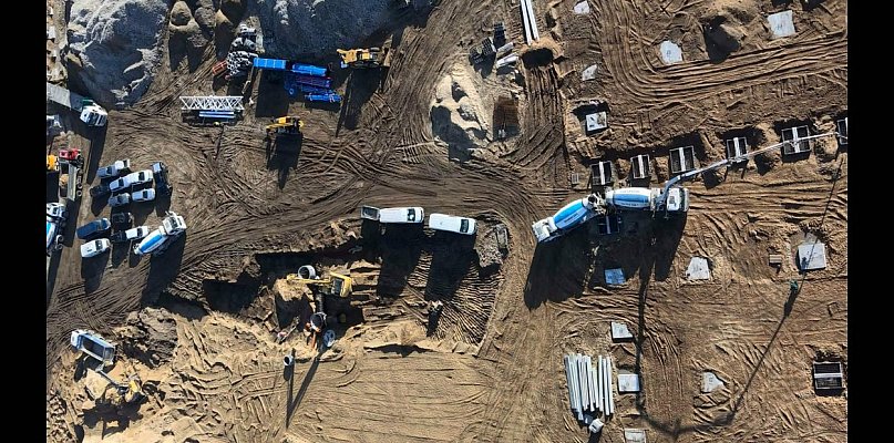 Brodnica. Trwa budowa nowego kompleksu handlowo-usługowego [ZDJĘCIA]