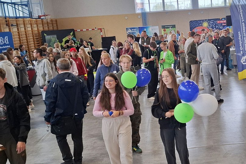 Na targach pracy i edukacji w Brodnicy [ZDJĘCIA]