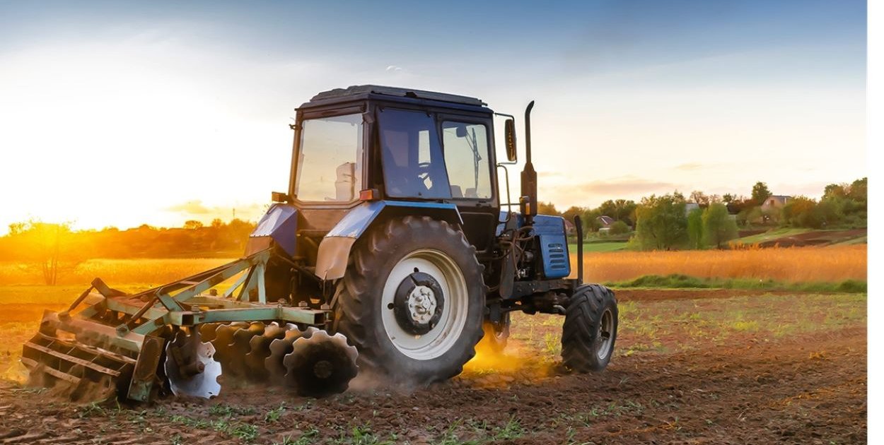Malowanie ciągnika – o czym należy pamiętać