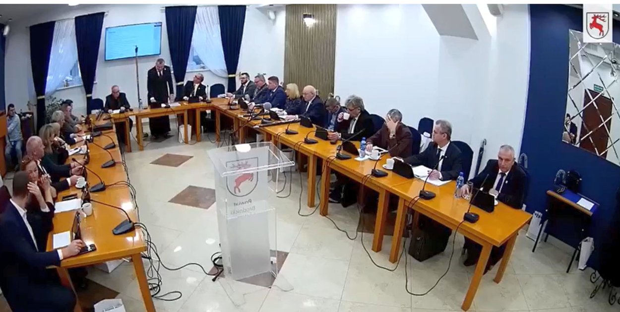 Brodnica. Rada odwołała skarbnika powiatu!